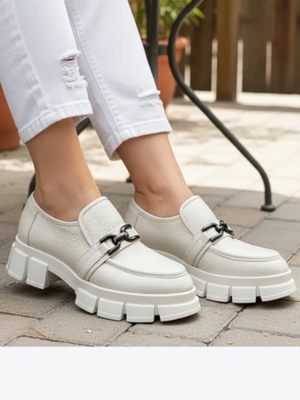 Beautiisoles Raquel Leather Off-White Pebbled Loafers Slip-On Sz 8 New!